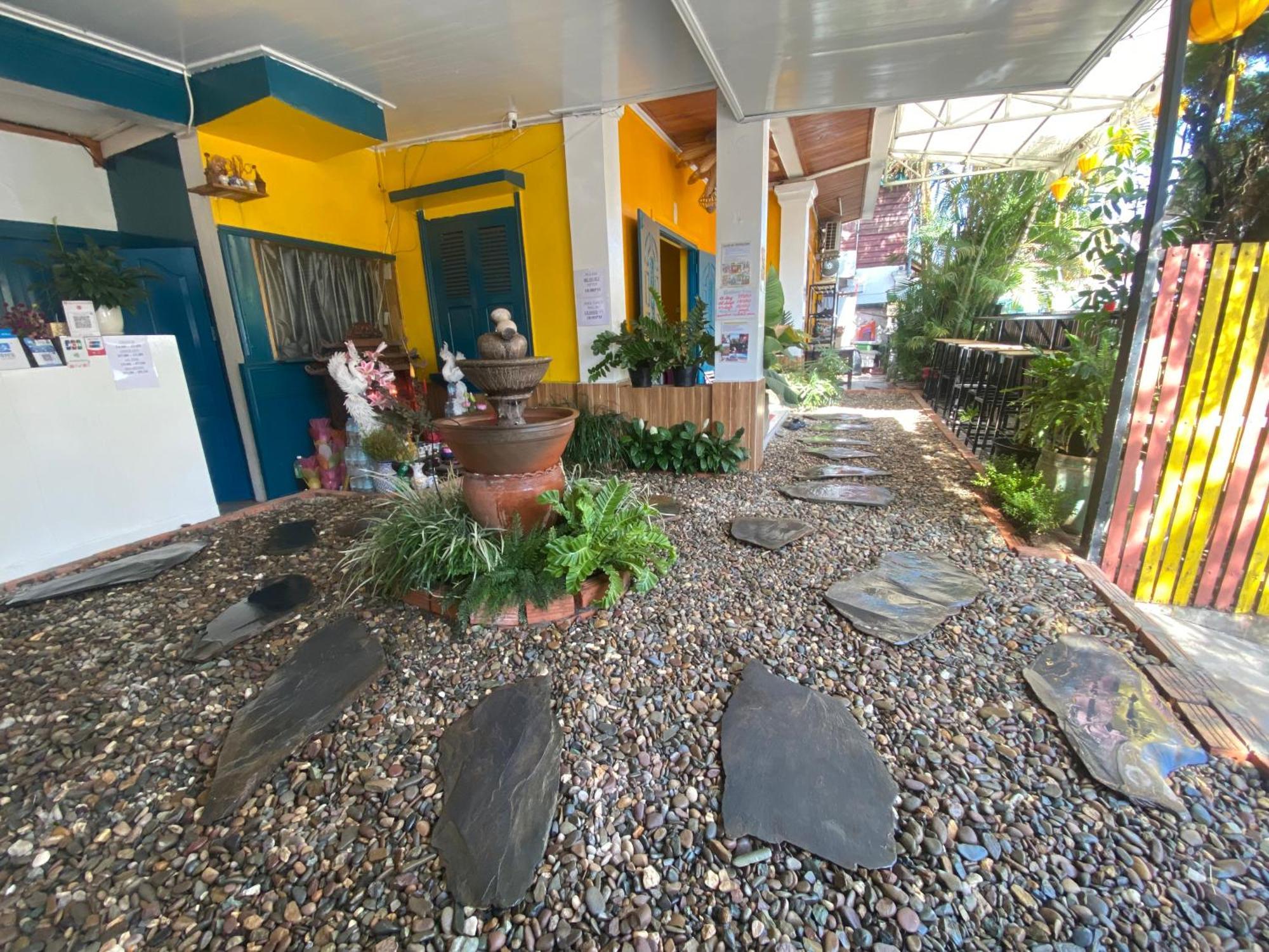 Luang Prabang Hostel Exteriör bild